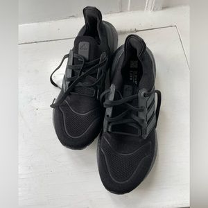 Adidas all black Ultra boost